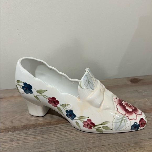 W.C.L.China porcelain slipper in perfect condition. - Picture 1 of 6